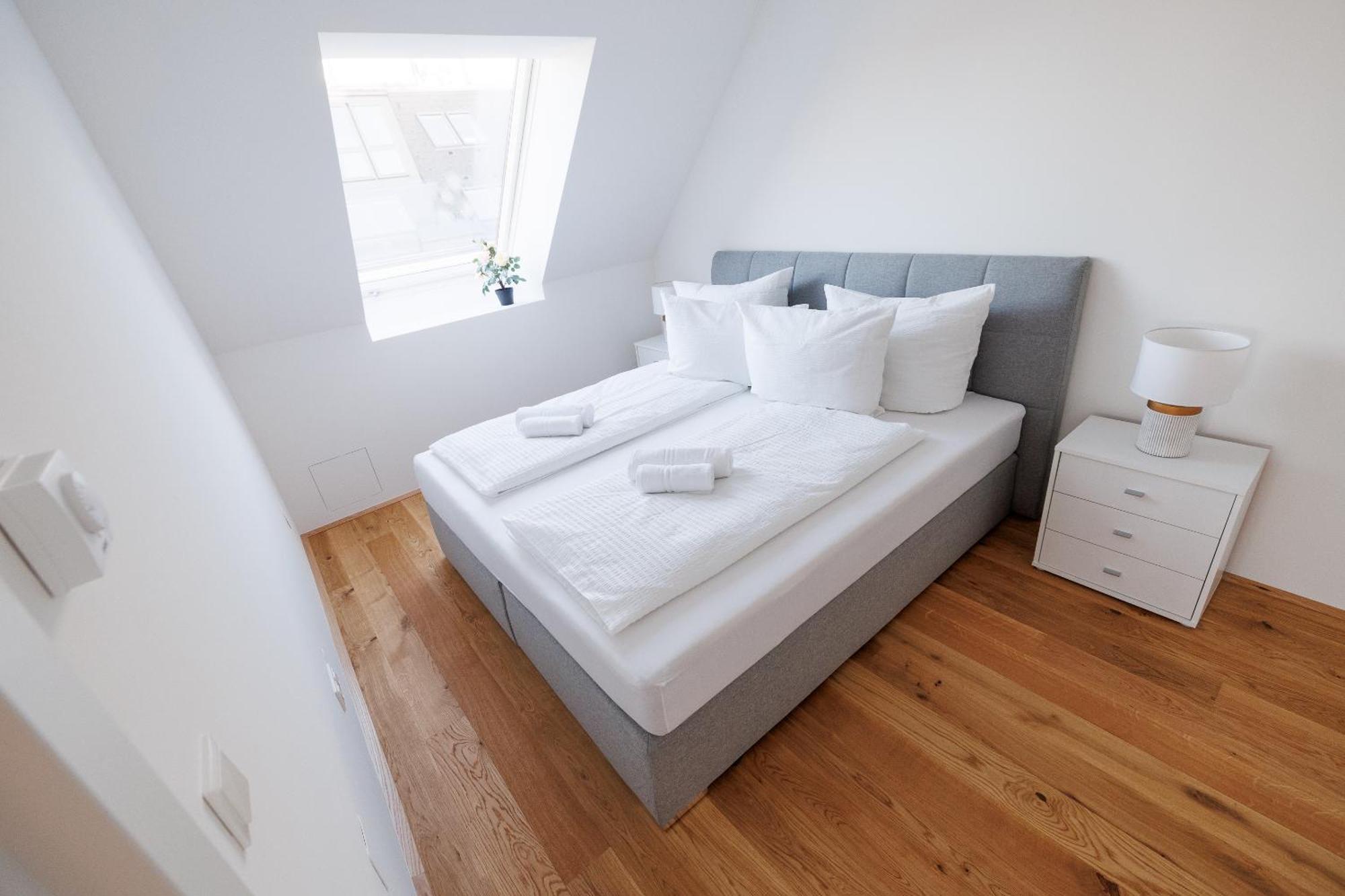 Symphony Apartments 40 - Modern Loft With Terrace And Grill In Central Location فيينا المظهر الخارجي الصورة
