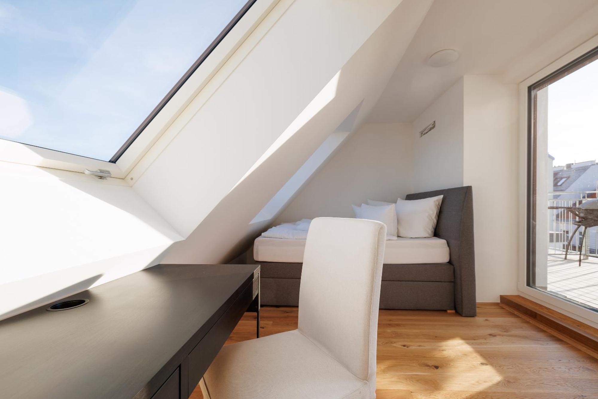 Symphony Apartments 40 - Modern Loft With Terrace And Grill In Central Location فيينا المظهر الخارجي الصورة